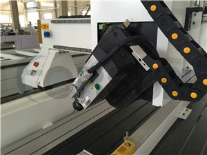 machine cnc 4 axe